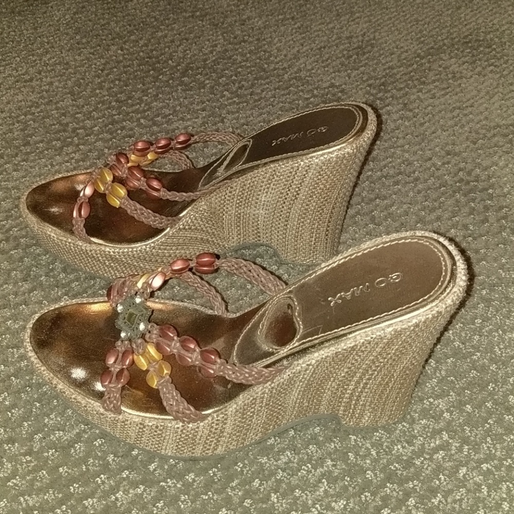 Wedge sandals - Picture 3 of 6